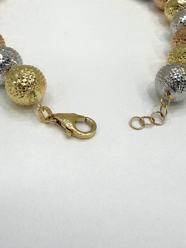 5FE79190-695C-438D-98E5-84D7647B40BE